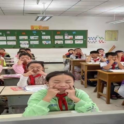 未央区楼阁台小学5月份近视防控月活动总结