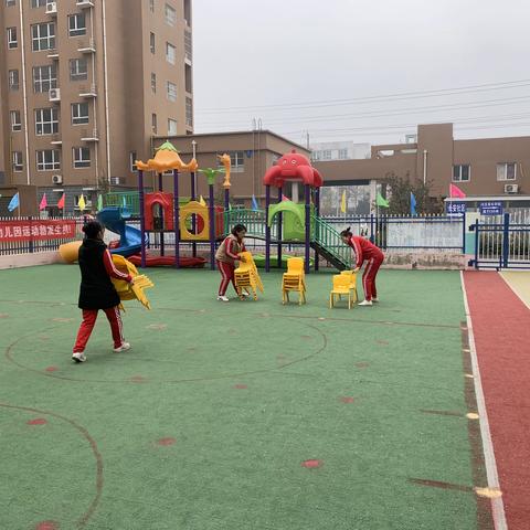 【雨童五幼   大二班“童心迎运动，快乐动起来”暨雨童幼儿园队列队形体操表演观摩活动 】