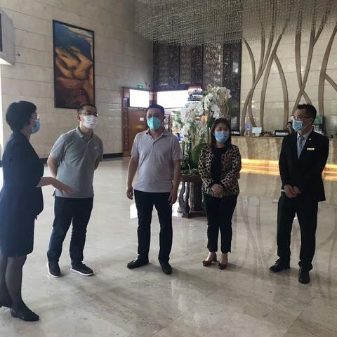 区垃圾分类领导小组办公室督导星级酒店垃圾分类工作