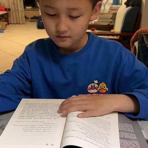 北重一小三年二班                        书香溢满园，阅读伴成长