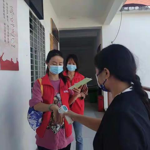 吉阳区人社局在海罗村委会举办第28期随军家属家务操持培训班