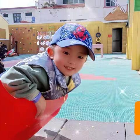 小红帽幼儿园荔枝班十月份成长故事档案