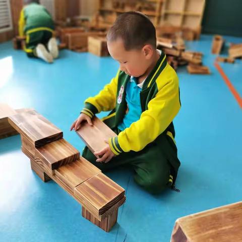 乐豆班主题活动《嘀嘀车来了》