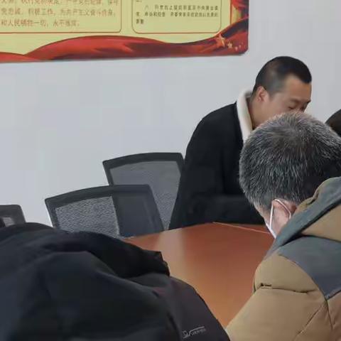 党建引领、作风硬，事无巨细。淅淅沥沥、轰鸣声，声声入耳。