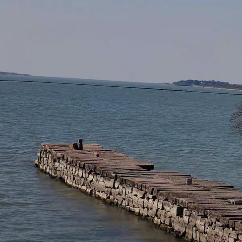 西山明月湾