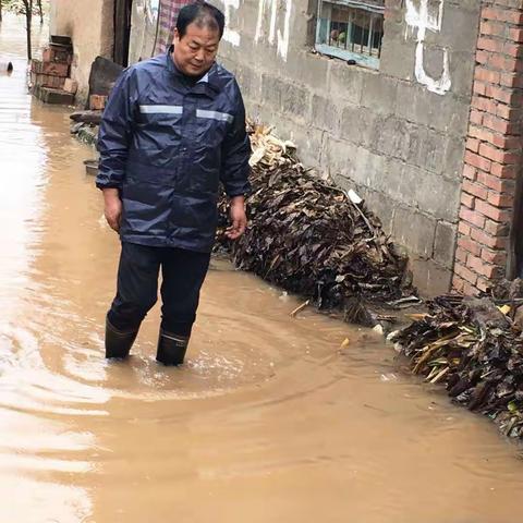 困难见担当，党员显表帅