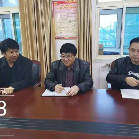 市审计局到四季青街道查看内部审计工作