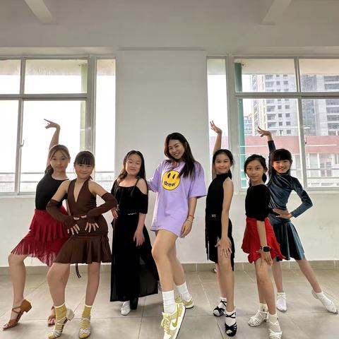 英才滨江小学-拉丁舞兴趣班开始招生啦！