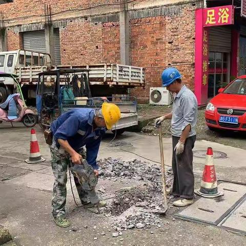 供水管道改造，解决老旧小区用水难问题