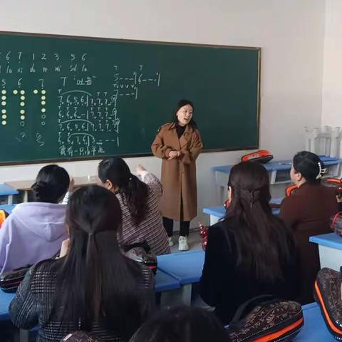 学习葫芦丝，育民族意识  宁陵县第三实验小学教师艺术课程学习记实