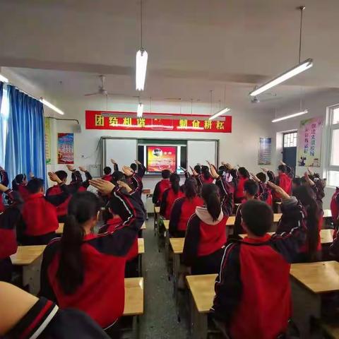 小冀镇西街小学开展学雷锋主题活动