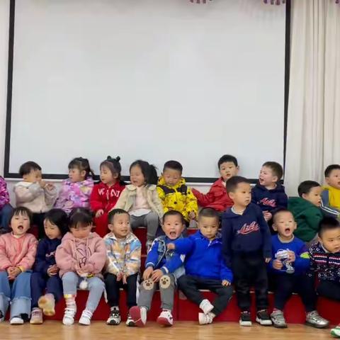 爱绿幼儿园小一班3月分享