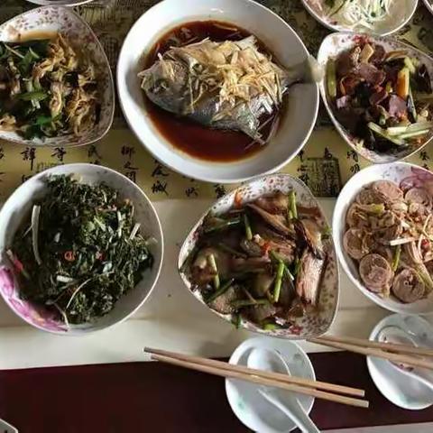 欢欢喜喜过新年