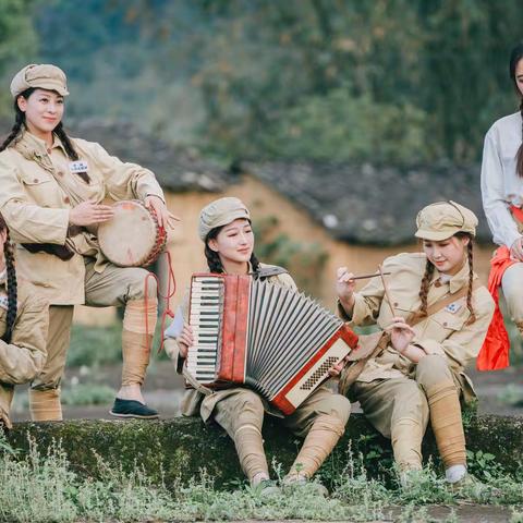 大型静态电影《英雄儿女》