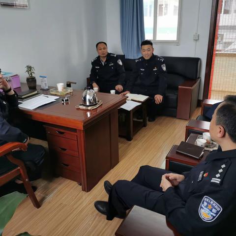 【公安灞桥分局红旗派出所】分局户政大队到红旗派出所检查指导工作