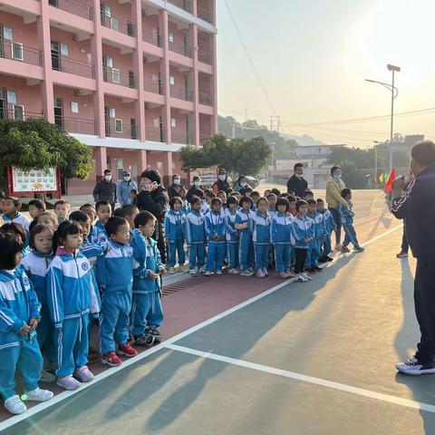 运动点燃激情  校园别样精彩——曼来小学学生亲子活动和教师团建合集