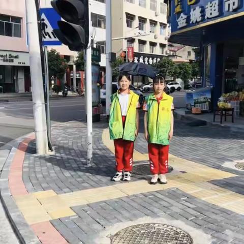 慈利县零阳镇一完小373班“我爱慈利、文明出行”助力旅游发展大会志愿活动
