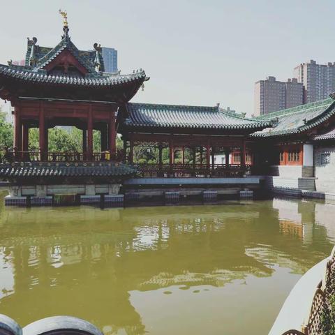 享受太原美食     游览太原美景