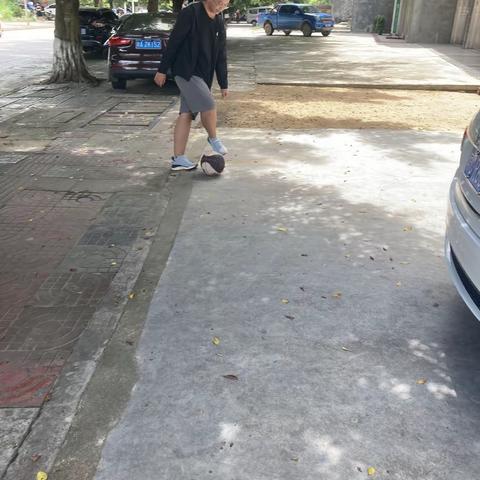 足球运球20米