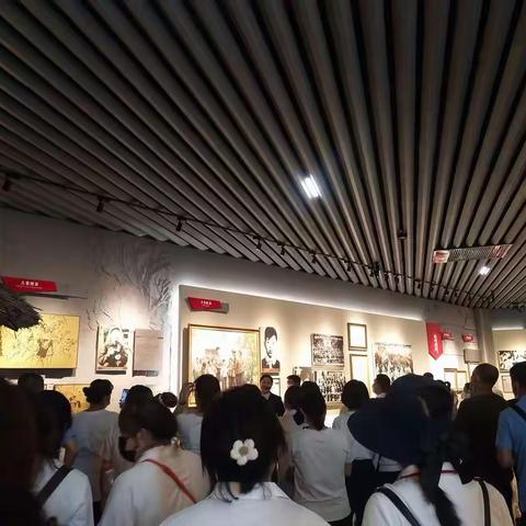 学习雷锋精神、争当合格党员