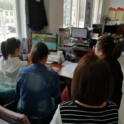 榆林街道万新社区开展塑料污染治工作宣传活动