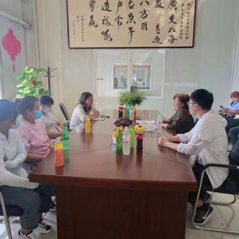 万新社区召开非公企业党建工作座谈会