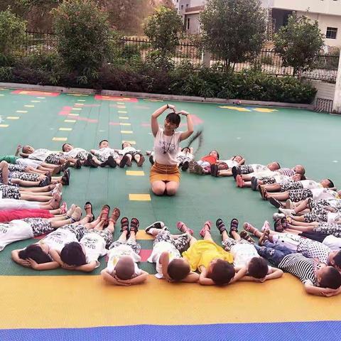 我们放假了啦！😄记录生活点滴，愿宝贝们快乐成长，看着照片感觉你们是我看着长大的真好！