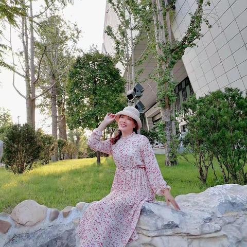 热爱生活，开心快乐！ 摄影:墨父