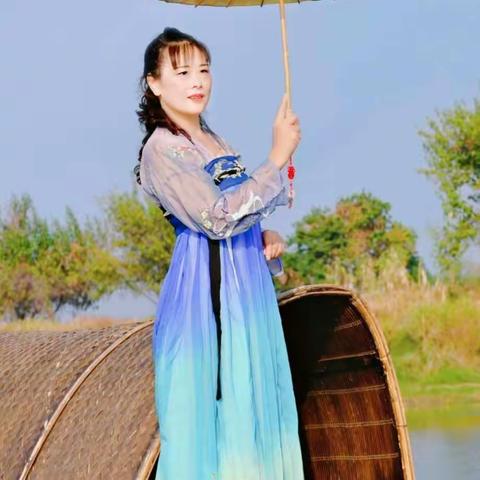 洞庭天下水，秀美胭脂湖。摄影:墨父