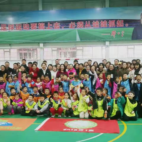 “我们一起长大”                                          亲子活动走进书香林园班