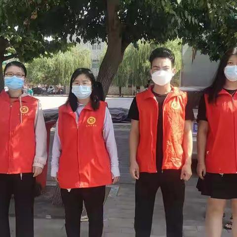 平安社区助力小学生返校，组织核酸采集服务