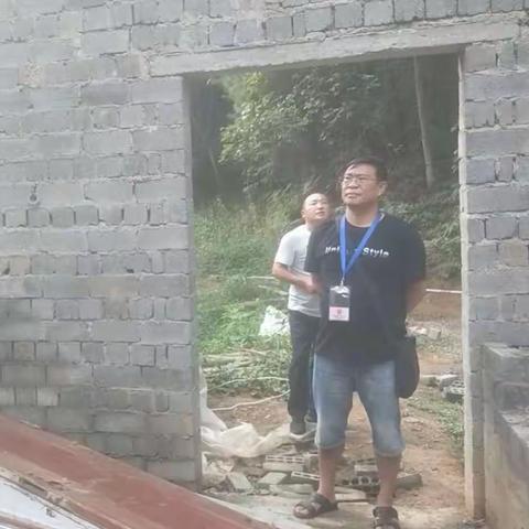 海龙镇坚决打击违章建筑  切实维护合法建房秩序