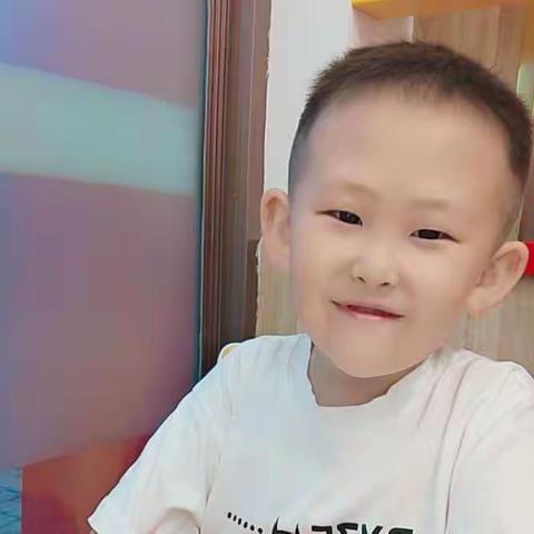 “成长”扬理想之风帆，抵成功之彼岸。