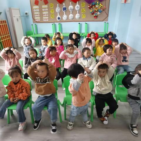 金朋幼儿园小小班    健康成长之三月篇