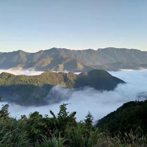 牯牛降奇峰古村落