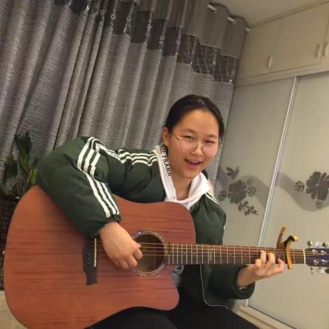 玩吉他！第一场音乐会！