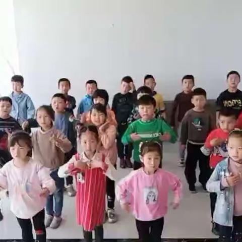 希望教育幼儿园祝所有妈妈母亲节快乐！！！！