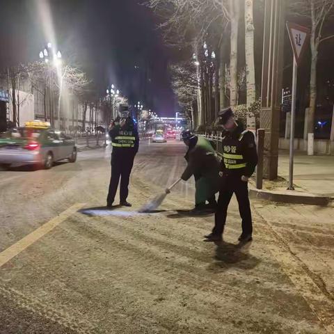 巩固大气污染防治成果，夜巡不放松
