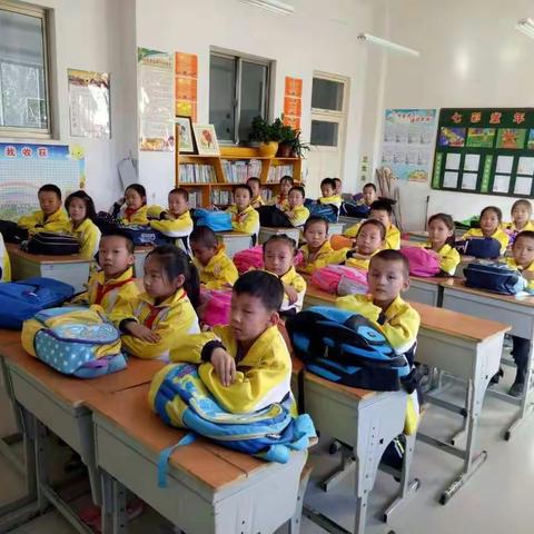 整理学习用品，培养良好习惯——市二小三年级组学生整理学习用品实操培训活动纪实