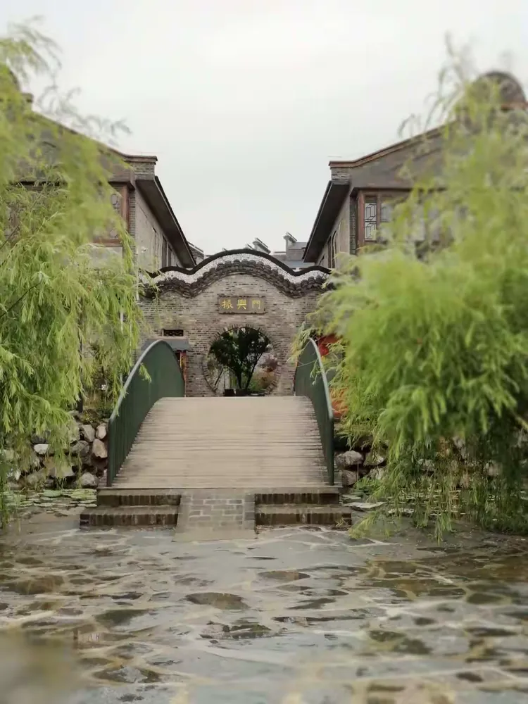 20180505我们一行人来到了句容"茅宝葛园"生态基地,了解了葛根之乡