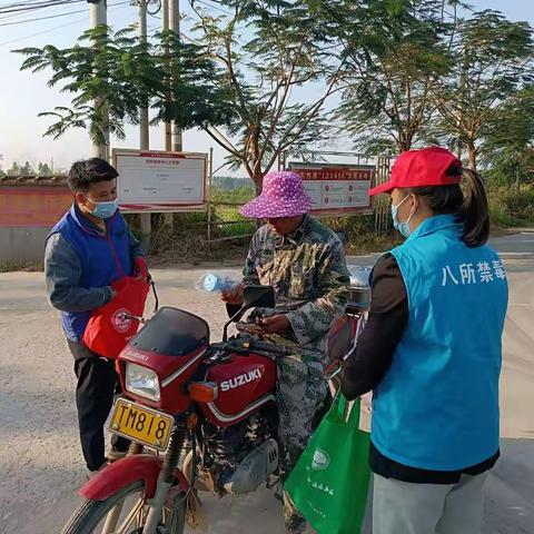 八所镇开展“禁毒宣传进万家”活动--进农村
