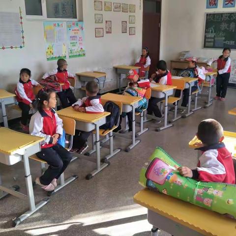 一（2）班，今天我们在路上！