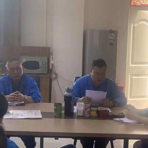 设备检修车间全面部署安全生产月工作保障安全生产