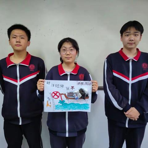 保护环境，让蓝天白云永驻，愿绿水青山长留。