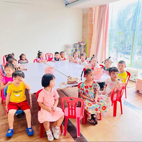 【陶艺时光】走进陶艺，感受陶泥，享受陶艺时光。