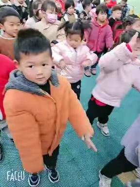 智慧树幼儿园中二班幼儿日常