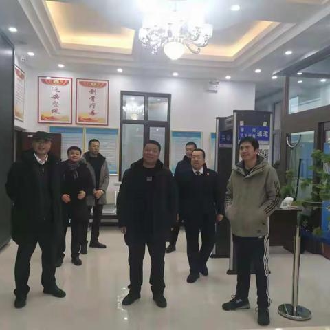 张兴旺到克一河法庭进行调研