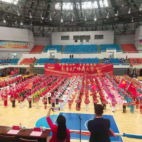 喜庆建党100周年，把最伟大的祝福送给我党，不忘初心，再创辉煌，祝福我们祖国繁荣富强！