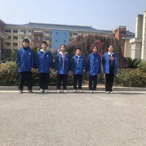 弘扬雷锋精神，践行青春志愿