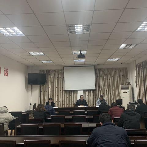 区信访局传达省市区配合中央第二轮生态环境保护督察工作推进会精神安排部署相关工作